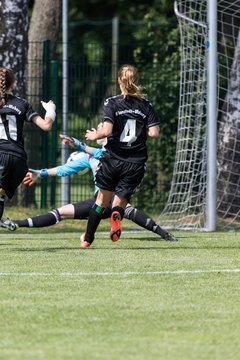 Bild 30 - wBJ Hamburger SV : SV Henstedt Ulzburg : Ergebnis: 4:2